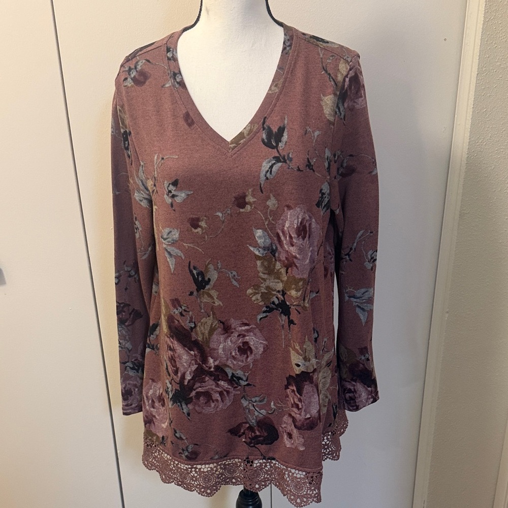 Floral V-Neck Long Sleeve Top